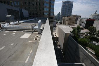 Enlarge photo 33