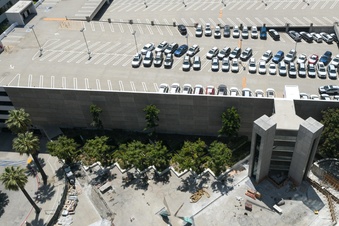 Enlarge photo 17