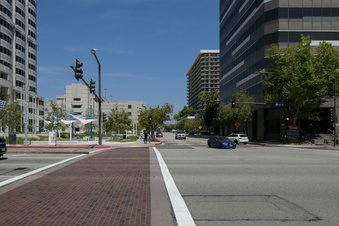 Enlarge photo 63