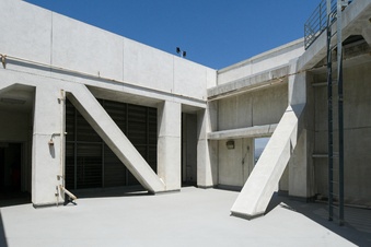 Enlarge photo 14