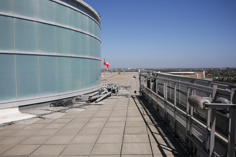 Enlarge photo 19