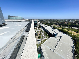 Enlarge photo 52