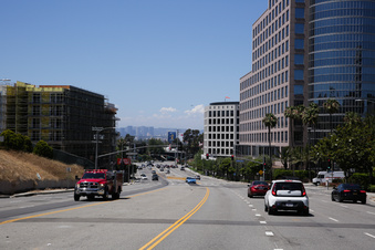 Enlarge photo 19