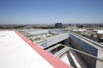 Enlarge photo 63