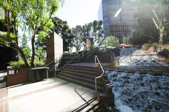 Enlarge photo 23