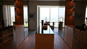 Enlarge photo 41