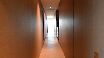 Enlarge photo 52