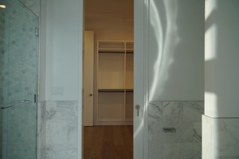Enlarge photo 37