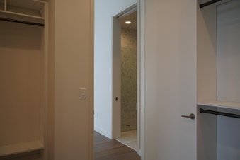 Enlarge photo 38