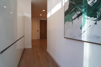 Enlarge photo 28