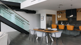 Enlarge photo 19