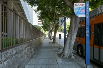 Enlarge photo 13