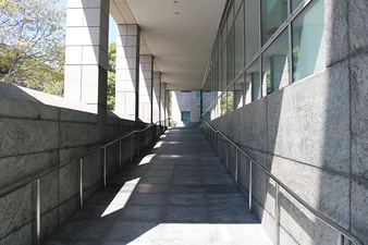 Enlarge photo 13