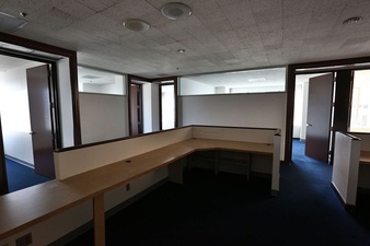 Enlarge photo 54