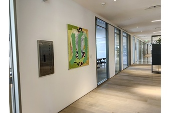 Enlarge photo 13
