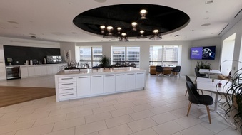 Enlarge photo 37