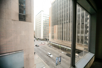 Enlarge photo 146