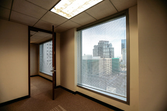 Enlarge photo 62