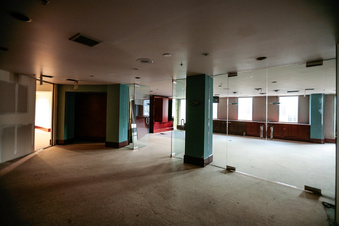 Enlarge photo 89