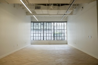 Enlarge photo 32