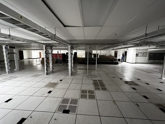 Enlarge photo 12