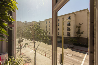 Enlarge photo 60