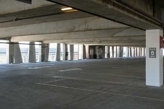 Enlarge photo 36