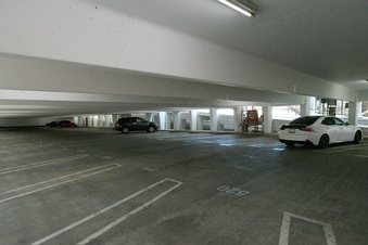 Enlarge photo 26