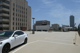 Enlarge photo 13
