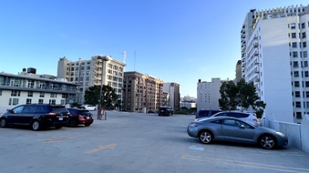 Enlarge photo 13