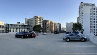 Enlarge photo 15