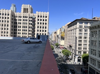 Enlarge photo 32