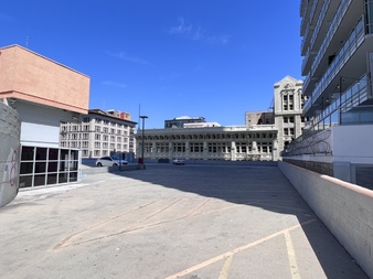 Enlarge photo 40