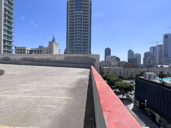 Enlarge photo 11