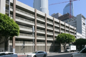 833 Flower Street