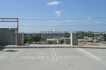 Enlarge photo 39