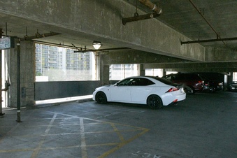 Enlarge photo 5