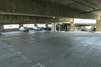 Enlarge photo 14
