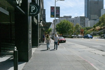 Enlarge photo 33