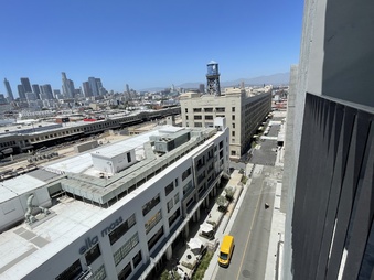 Enlarge photo 14
