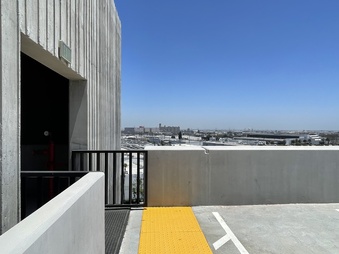 Enlarge photo 32