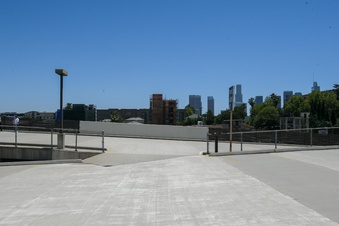 Enlarge photo 13
