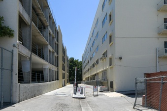 Enlarge photo 2