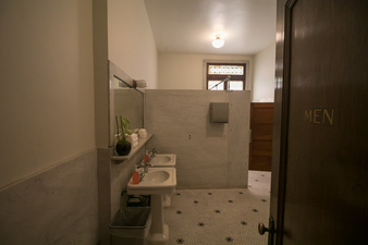 Enlarge photo 47