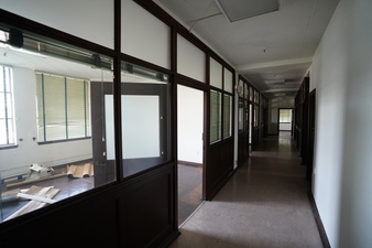 Enlarge photo 18