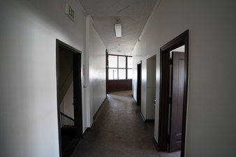 Enlarge photo 29