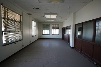 Enlarge photo 34