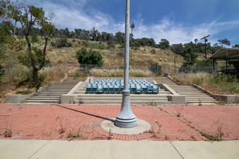 Enlarge photo 46
