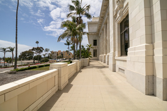 Enlarge photo 79