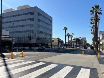 Enlarge photo 23